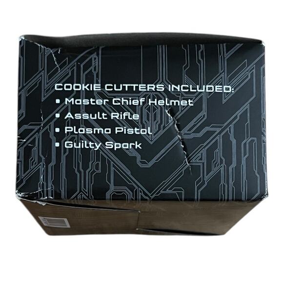 Halo Studios Xbox Microsoft 4 Cookie Cutter Baking Set Master Chief Helmet - Picture 7 of 8